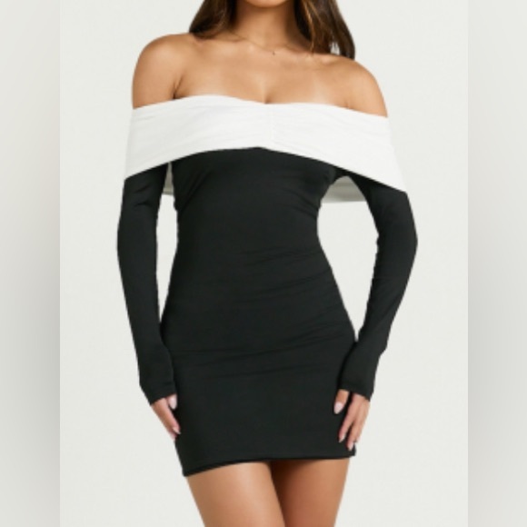 Showpo Black and White Off-Shoulder Dress, AU: 8, US: 4, NWT - Picture 1 of 4